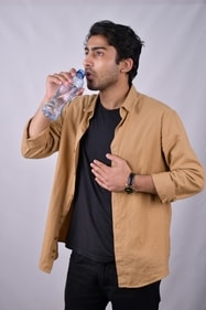 Lack of water slows metabolism and hinders your weight loss journey. (Unsplash)