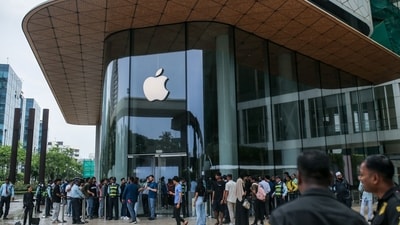 Apple will likely launch its foldable iPhone next year, here’s what we know so far. (Bloomberg)