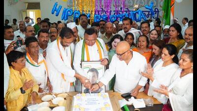 U.P. Congress leaders and workers celebrating the birthday of Rahul Gandhi on Thursday. (Sourced)