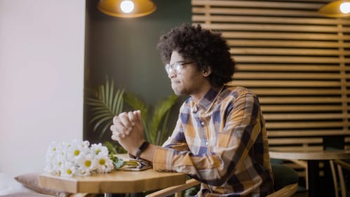 There are many reasons why young generation evades the 'are we exclusive yet' conversation. (Shutterstock) There are many reasons why young generation evades the 'are we exclusive yet' conversation. (Shutterstock)