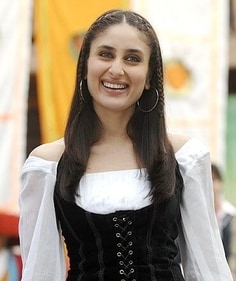 2. Geet in Jab We Met (Pinterest) 2. Geet in Jab We Met (Pinterest)