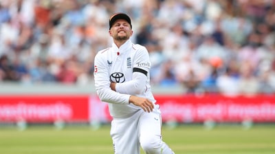 India vs. England, 1st Test: Joe Root couldn't believe it as India were awarded five extra runs after England was penalised. (Action Images via Reuters)