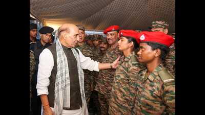 Defence minister Rajnath Singh interacting with army personnel at Northern Command in Udhampur on Friday. (HT Photo) Defence minister Rajnath Singh interacting with army personnel at Northern Command in Udhampur on Friday. (HT Photo)