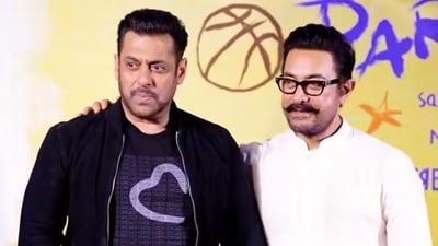 Salman was in good mood, and playfully teased Aamir as they posed for photographers at the premiere. Salman was in good mood, and playfully teased Aamir as they posed for photographers at the premiere.