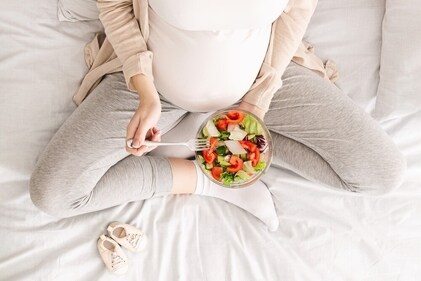 Leafy greens help to keep maternal and fetal health safe, keeping dental problems away. (Shutterstock) Leafy greens help to keep maternal and fetal health safe, keeping dental problems away. (Shutterstock)