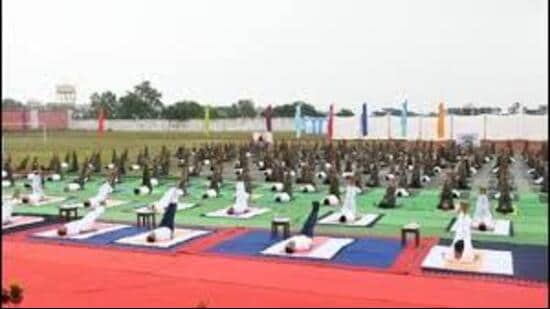 SP Nitish Aggarwal said that atleast 2,000 cops from neighbouring districts have been deployed on duty . (HT photo for representation)