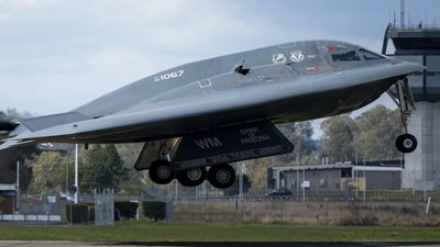 B-2 stealth bombers (AP) B-2 stealth bombers (AP)