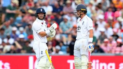 Ollie Pope joined Ben Duckett at the crease after the early wicket of Crawley, and put together a 122-run partnership for the second wicket. (Action Images via Reuters)