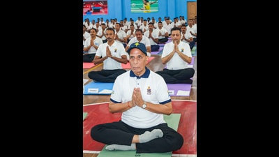 Defence minister Rajnath Singh performs yoga on the 11th International Day of Yoga, at Northern Command Headquarters in Udhampur on Saturday. (ANI Photo) Defence minister Rajnath Singh performs yoga on the 11th International Day of Yoga, at Northern Command Headquarters in Udhampur on Saturday. (ANI Photo)