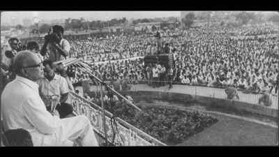 Jayaprakash Narayan, as he was being taken to jail, is said to have remarked vinasha kaale vipareeta buddhi. (HT Archive) Jayaprakash Narayan, as he was being taken to jail, is said to have remarked vinasha kaale vipareeta buddhi. (HT Archive)