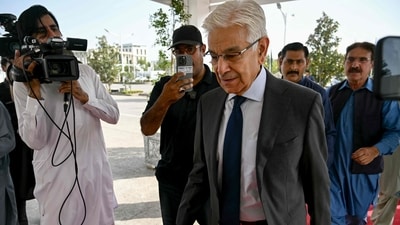 Pakistan's defence minister Khawaja Muhammad Asif (C) arrives at the Parliament House in Islamabad. (AFP file photo) Pakistan's defence minister Khawaja Muhammad Asif (C) arrives at the Parliament House in Islamabad. (AFP file photo)