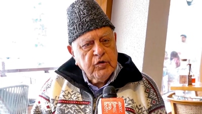 **EDS: SCREENSHOT VIA PTI VIDEOS** Anantnag: Jammu and Kashmir National Conference President Farooq Abdullah speaks to the media, at Pahalgam in Anantnag, J&K, Saturday, May 3, 2025. (PTI Photo)(PTI05_03_2025_000498A) (PTI) **EDS: SCREENSHOT VIA PTI VIDEOS** Anantnag: Jammu and Kashmir National Conference President Farooq Abdullah speaks to the media, at Pahalgam in Anantnag, J&K, Saturday, May 3, 2025. (PTI Photo)(PTI05_03_2025_000498A) (PTI)