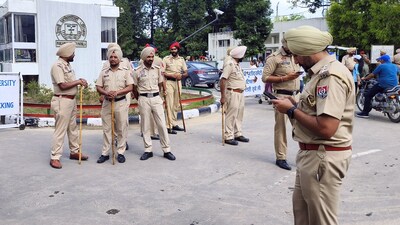 Two people were arrested by the Punjab Police in its efforts against cross-border drug smuggling. (Representative image/ANI) (ANI)