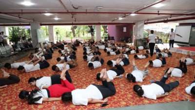 Indian Institute of Management Mumbai (IIM Mumbai) celebrated the 11th International Day of Yoga on Friday, June 21 2025. The event took place in the basement of Swami Vivekananda Hall, beginning at 6:00 AM, with a live screening of the Prime Minister’s address. (Handout) Indian Institute of Management Mumbai (IIM Mumbai) celebrated the 11th International Day of Yoga on Friday, June 21 2025. The event took place in the basement of Swami Vivekananda Hall, beginning at 6:00 AM, with a live screening of the Prime Minister’s address. (Handout)
