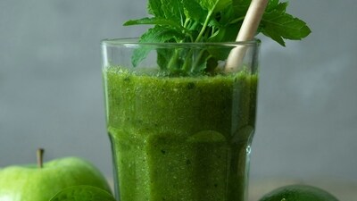 Smoothie lovers can enjoy special promotions from various chains, including free smoothies and discounts. on National Smoothie Day. (Representative Image: Unsplash)