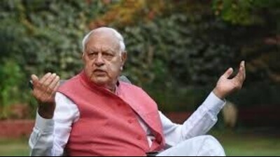 Former Jammu and Kashmir chief minister Farooq Abdullah (File) Former Jammu and Kashmir chief minister Farooq Abdullah (File)