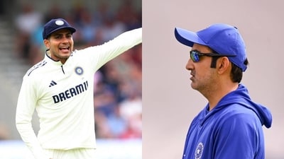 Sunil Gavaskar was not happy with India's fielding errors Sunil Gavaskar was not happy with India's fielding errors
