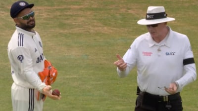 Rishabh Pant was left frustrated with umpire Chris Gaffaney after the latter refused to change the ball during Day 3 of the first Test (JioHotstar) Rishabh Pant was left frustrated with umpire Chris Gaffaney after the latter refused to change the ball during Day 3 of the first Test (JioHotstar)