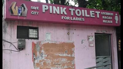 A key clause will make it mandatory for the operator to keep the toilet open, functional, and clean at all times. (Mushtaq Ali/HT Photo)