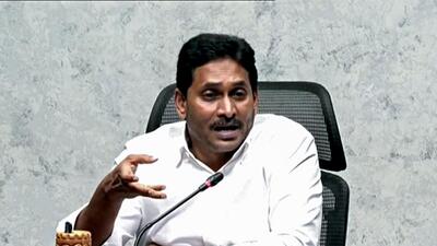 The Guntur district police on Sunday registered a case against Jagan, his driver Ramana Reddy, personal assistant K Nageshwar Reddy and two YSRCP leaders, on the basis of visuals showing Cheeli Singaiah being run over by Jagan’s car at Etukuru bypass road under Nallapadu police station limits. (ANI) The Guntur district police on Sunday registered a case against Jagan, his driver Ramana Reddy, personal assistant K Nageshwar Reddy and two YSRCP leaders, on the basis of visuals showing Cheeli Singaiah being run over by Jagan’s car at Etukuru bypass road under Nallapadu police station limits. (ANI)