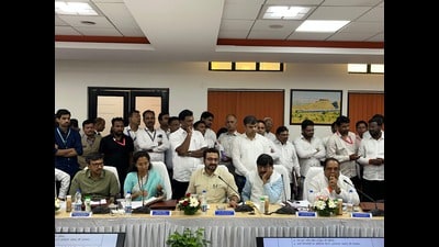 The meeting saw the participation of MPs Supriya Sule, Shrirang Barne, Omprakash Nimbalkar, Dhairyasheel Mohite-Patil, Dr Amol Kolhe, Bhausaheb Waghchaure, Nilesh Lanke, Vishal Patil, Rajani Patil, Nitin Jadhav-Patil, Shivaji Kalge, Maya Narolia and Dr Medha Kulkarni. (HT)