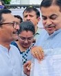 MLA Hemant Rasane (left) submitted four-lane underground corridor project proposal to Union Minister for Road Transport and Highways Nitin Gadkari in Pune on Monday. (HT) MLA Hemant Rasane (left) submitted four-lane underground corridor project proposal to Union Minister for Road Transport and Highways Nitin Gadkari in Pune on Monday. (HT)