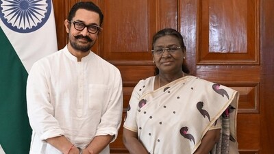The President's official social media account shared a picture with Aamir Khan shortly after the screening of Sitaare Zameen Par. (x.com/President of India) The President's official social media account shared a picture with Aamir Khan shortly after the screening of Sitaare Zameen Par. (x.com/President of India)