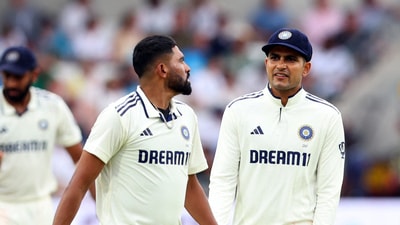 India's Shubman Gill speaks with Mohammed Siraj (Action Images via Reuters)