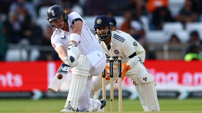 Jamie Smith took the charge in the end and smashed Ravindra Jadeja for a couple of sixes to seal the win for England. (Action Images via Reuters)