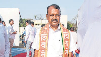 Palghar, India - April 25, 2019: The Shiv Sena candidate Rajendra Gavit in Palghar district , India, on Thursday, April 25, 2019. (Photo by Satish Bate/Hindustan Times) (Satish Bate/HT Photo) Palghar, India - April 25, 2019: The Shiv Sena candidate Rajendra Gavit in Palghar district , India, on Thursday, April 25, 2019. (Photo by Satish Bate/Hindustan Times) (Satish Bate/HT Photo)