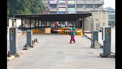 The re-imagined project, aims to implement AI–based, state-of-the-art facilities across 89 parking lots in the city. (HT File) The re-imagined project, aims to implement AI–based, state-of-the-art facilities across 89 parking lots in the city. (HT File)