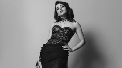 Samantha had also shared monochrome pictures of herself in the gown on her Instagram handle.