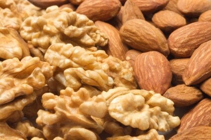 Calcium: In the form of almonds, walnuts, rajma, bajri and oats, Calcium should be included in the daily diet for better eye health. (Unsplash) Calcium: In the form of almonds, walnuts, rajma, bajri and oats, Calcium should be included in the daily diet for better eye health. (Unsplash)