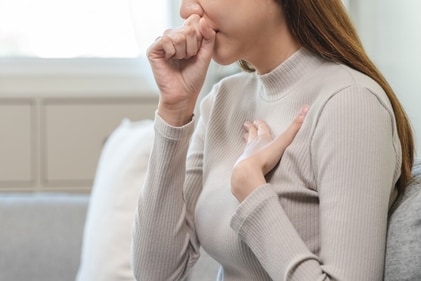 These strains appear to cause milder illness than earlier variants, but their rapid spread still poses a threat. (Shutterstock)