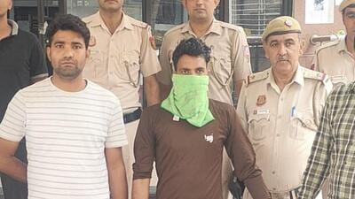 26-year-old accused, identified as Taufiq-ur-Rehman in custody. (HT PHOTO) 26-year-old accused, identified as Taufiq-ur-Rehman in custody. (HT PHOTO)