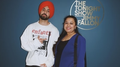 Sonali took to Instagram to share a long statement to support Diljit amid the hate he is getting for starring alongside Pakistani actor Hania. (Instagram) Sonali took to Instagram to share a long statement to support Diljit amid the hate he is getting for starring alongside Pakistani actor Hania. (Instagram)