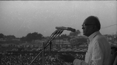 Jayaprakash Narayan gave a call for sampoorn kranti (total revolution) in 1974 to cleanse Indian politics of corruption. (HT Archive) Jayaprakash Narayan gave a call for sampoorn kranti (total revolution) in 1974 to cleanse Indian politics of corruption. (HT Archive)