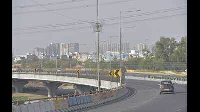 The move to build extensions came after senior UP Housing and Development Board officials visited the city in April and requested additional connectivity to the Hindon elevated road for residents in Vasundhara and Siddharth Vihar housing schemes. (Sakib Ali/HT Photos) The move to build extensions came after senior UP Housing and Development Board officials visited the city in April and requested additional connectivity to the Hindon elevated road for residents in Vasundhara and Siddharth Vihar housing schemes. (Sakib Ali/HT Photos)