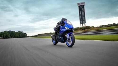 The Yamaha R3 is a sharp motorcycle with an ultra-refined exhaust note, perfect for those who don't like to shout The Yamaha R3 is a sharp motorcycle with an ultra-refined exhaust note, perfect for those who don't like to shout