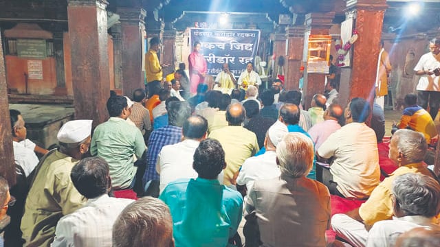 Residents stand to lose over 700 structures including homes and shops that will be demolished to make way for the corridor. (HT) Residents stand to lose over 700 structures including homes and shops that will be demolished to make way for the corridor. (HT)