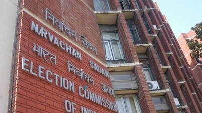 Congress seeks digital voter list, polling day footage from Maharashtra, Haryana. (HT File )