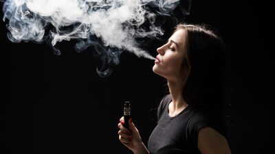 Dr Alok Chopra said that vaping can be just as harmful as smoking and sometimes even worse. (Freepik) Dr Alok Chopra said that vaping can be just as harmful as smoking and sometimes even worse. (Freepik)
