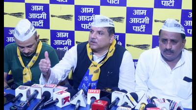 AAP leader Sanjay Singh addressing a press conference in Lucknow on Thursday. (HT Photo) AAP leader Sanjay Singh addressing a press conference in Lucknow on Thursday. (HT Photo)