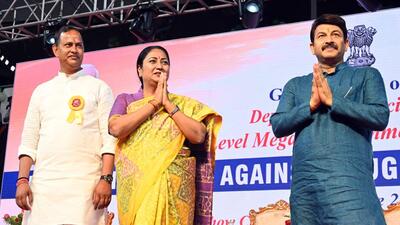 Delhi chief minister Rekha Gupta, North East MP Manoj Tiwari, and cabinet minister Ravinder Singh (Indraj) at Yamuna Sports Complex in east Delhi on Thursday. (Sonu Mehta/HT Photo) Delhi chief minister Rekha Gupta, North East MP Manoj Tiwari, and cabinet minister Ravinder Singh (Indraj) at Yamuna Sports Complex in east Delhi on Thursday. (Sonu Mehta/HT Photo)