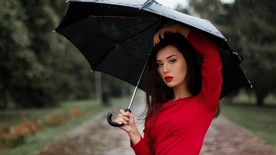 Monsoon Makeup tips by celebrity makeup artist Namrata Soni (Pexels) Monsoon Makeup tips by celebrity makeup artist Namrata Soni (Pexels)