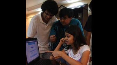 Mumbai...14th June...2011...News... MH-CET Students check thier results online - Photo by Praful Gangurde (Hindustan Times) Mumbai...14th June...2011...News... MH-CET Students check thier results online - Photo by Praful Gangurde (Hindustan Times)