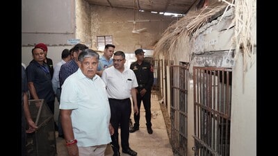 Punjab governor Gulab Chand Kataria asked officials to prepare a plan for upgrading the existing veterinary hospital. (HT Photo)