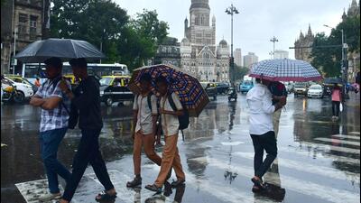 The alert continues till June 30, barring Saturday when moderate rain is expected in isolated areas. (Bhushan Koyande/HT Photo)
