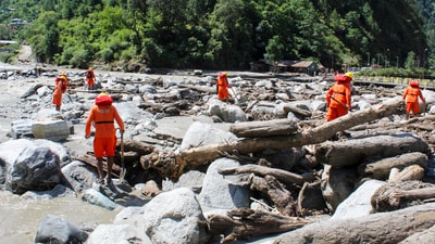 Kullu: Search operation underway for missing people following flash floods triggered by cloudbursts on Wednesday, in Sainj vally of Kullu district, Himachal Pradesh, Thursday, June 26, 2025. (PTI) Kullu: Search operation underway for missing people following flash floods triggered by cloudbursts on Wednesday, in Sainj vally of Kullu district, Himachal Pradesh, Thursday, June 26, 2025. (PTI)