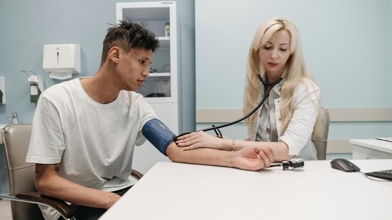 Forget fancy health trends: Here's how easy it is to prevent 80% of strokes. (Image by Pexels)